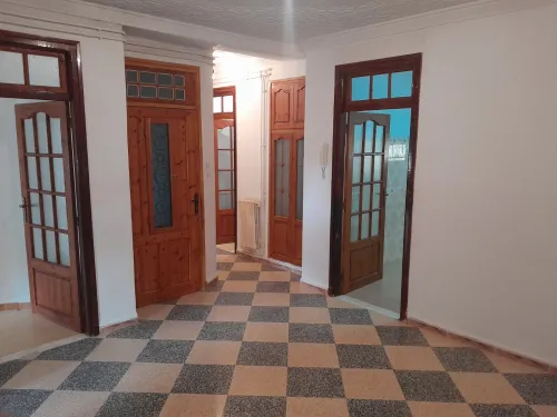 Location Appartement Niveau de villa F3 Alger Cheraga