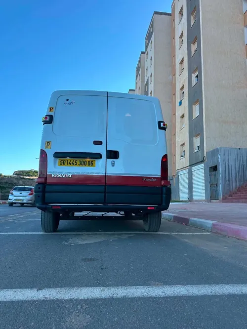 Renault Master 2.5 iveco 2000