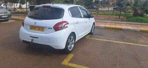 Peugeot 208 2013 Allure
