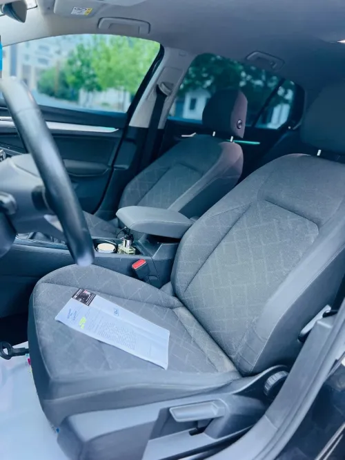 Volkswagen Golf 8 2022 Active