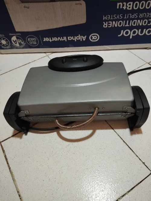 Panineuse 1800 W 
