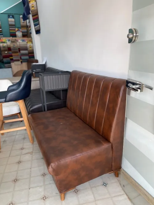 Chaise et table