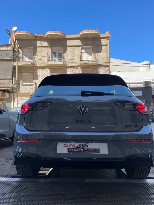 Volkswagen 8- 2025 R Lien