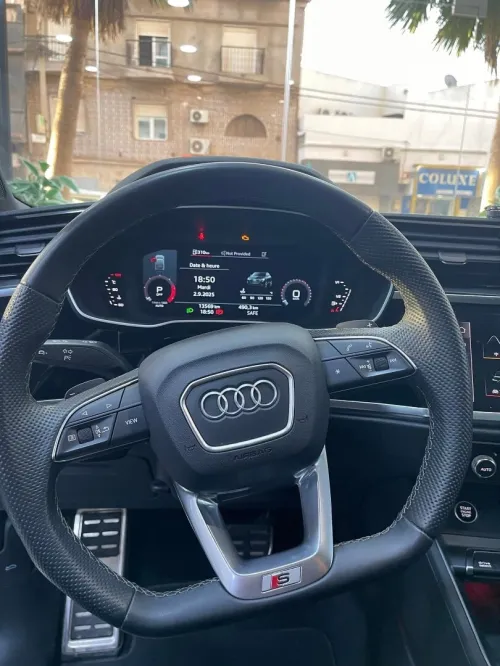 Audi Q3 2025 S lien