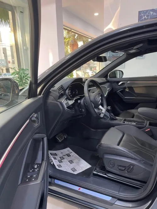 Audi Q3 2025 S lien