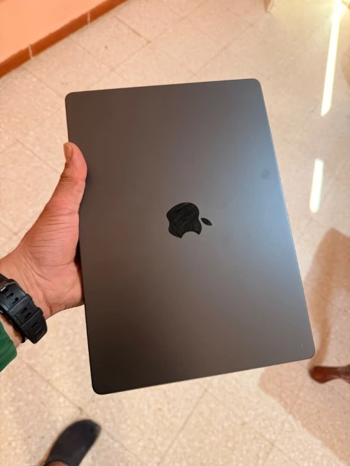 Macbook pro m4 2024