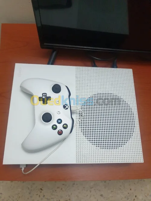 Xbox one s 1t