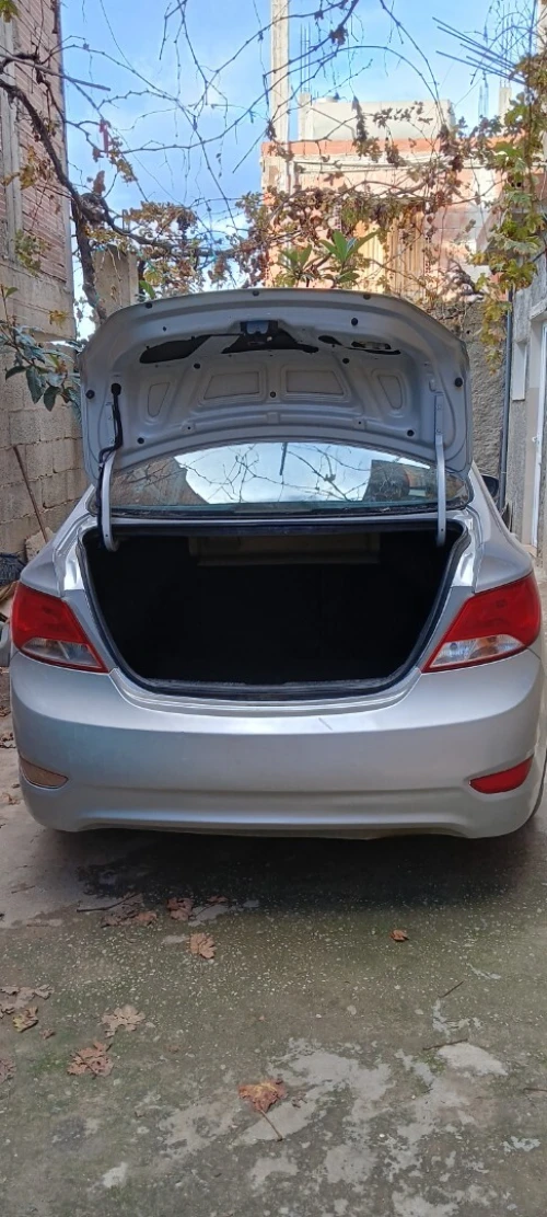Hyundai Accent RB  4 portes 2017 Accent RB  4 portes