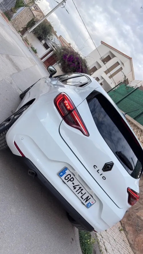 Renault Clio 5  2023 Evolution