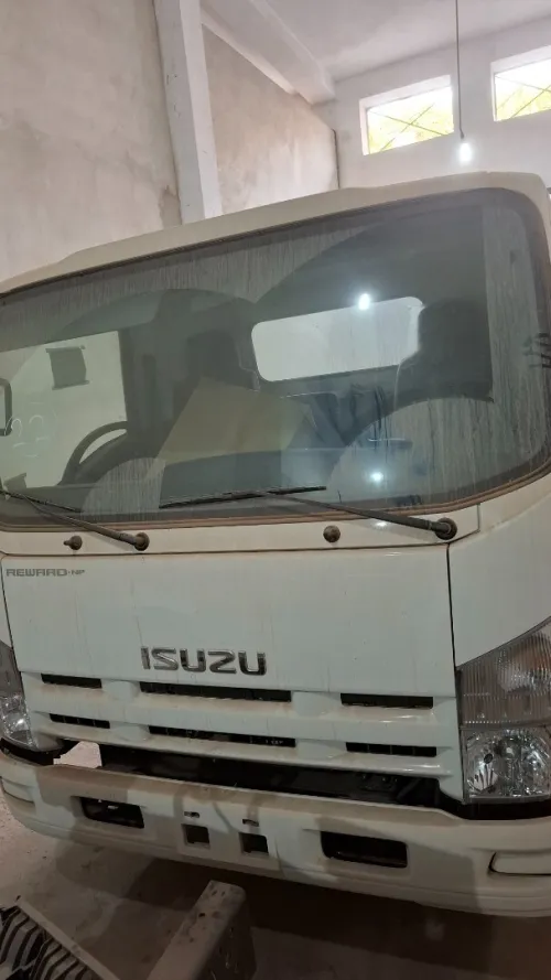 Isuzu Npr71 2025
