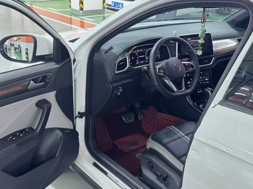 Volkswagen T-Roc 2025 R-Line 