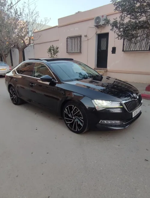 Skoda Superb 2021 Laurin&Klement