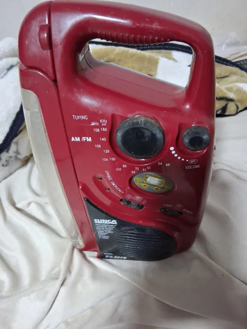 Radio poste tres bon etat