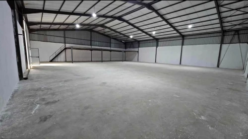 installation chemin de câble et éclairage pour hangar.