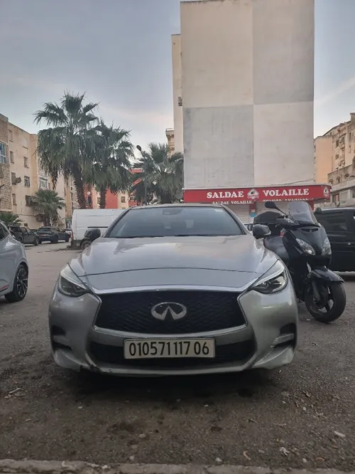 Infiniti Infiniti Q 30 S 2017 Tout options