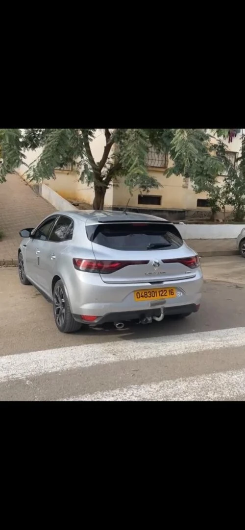 Renault Megane 4  2022 Itens
