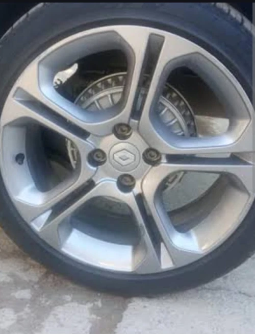 Siege complet et 4 jantes clio gt line