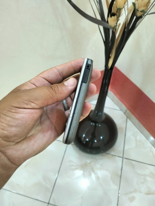 Nokia C1