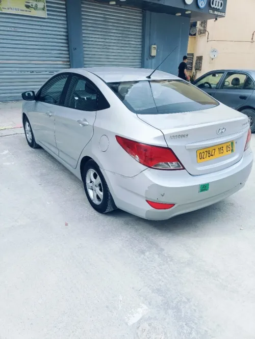 Hyundai Accent RB  4 portes 2013 Accent RB  4 portes