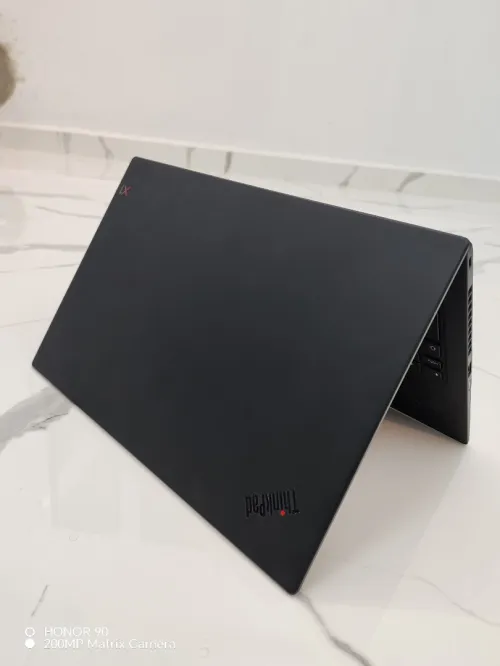 Lenovo ThinkPad x1 carbon i7 8th