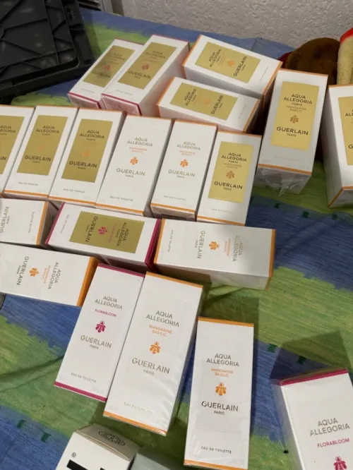 Guerlin framboise, orange plusieurs choix et original, en vente 