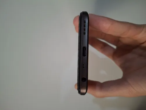 Realme I8