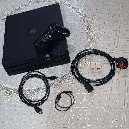 PS4 pro (1to)