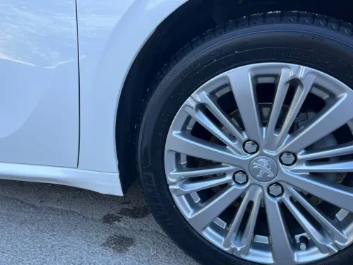 Peugeot 208 2019 Allure Facelift