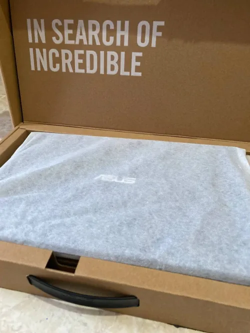ASUS VivoBook E410MA  512GB SSD  128GB  État Neuf  Avec Boîte