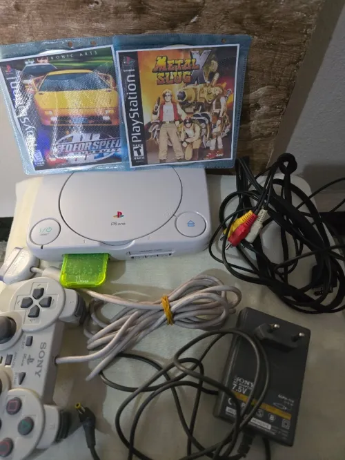 PlayStation One Original Gravée - أصلي  مفلاش مع ألعاب