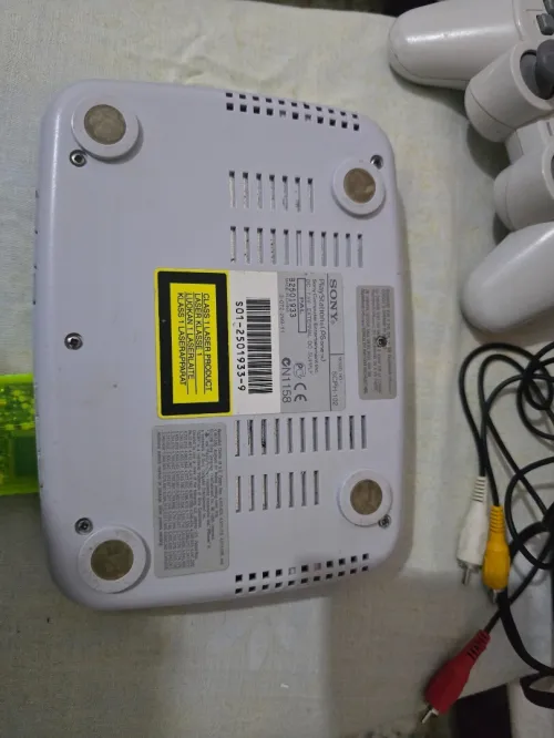 PlayStation One Original Gravée - أصلي  مفلاش مع ألعاب