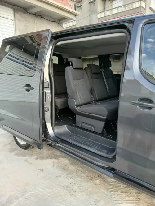 Peugeot Expert 2025 Combi