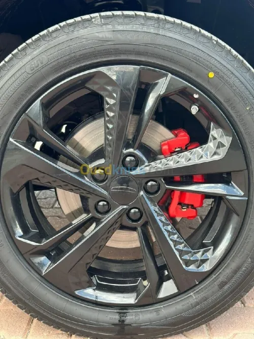 Geely Coolray 2025 