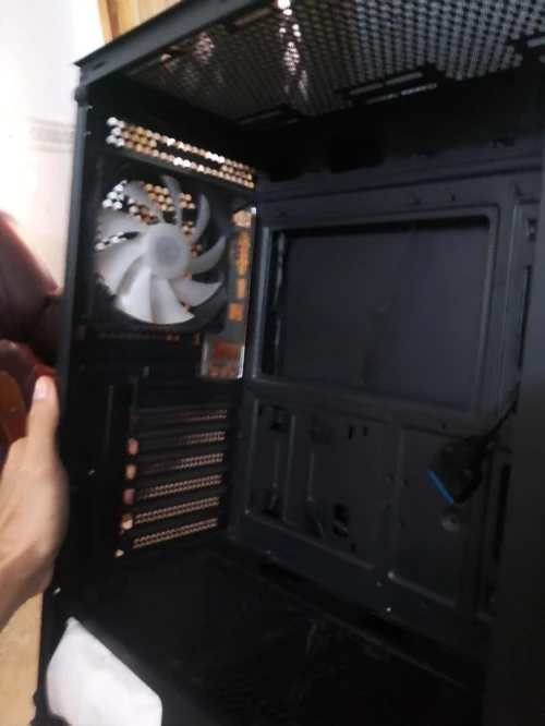 Boitiers raidmax v216