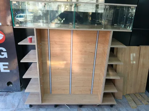 Étagère magnifique pour plusieurs activités