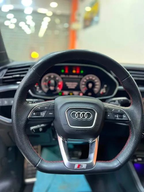 Audi Q3 2024 Slin