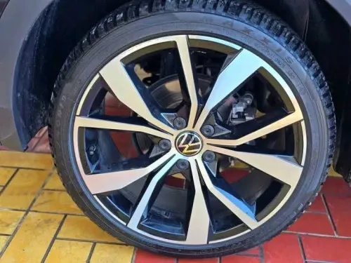Volkswagen T-Roc 2024 R-Line 