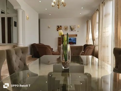 Location Appartement Niveau de villa F4 Alger Birkhadem