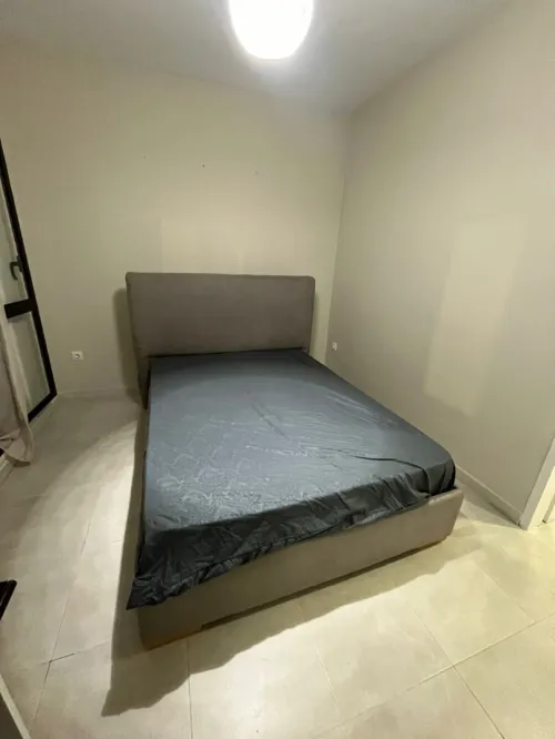 Lit capitonné saumier coffre  matelas orthopédique 
