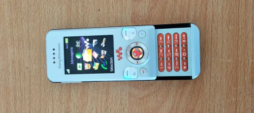 Sony ericsson W580i