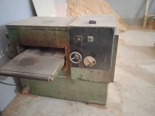Machine menuisiers