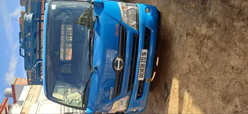 Hino Hino 611 2013