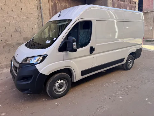 Peugeot boxer 2025 2 pano