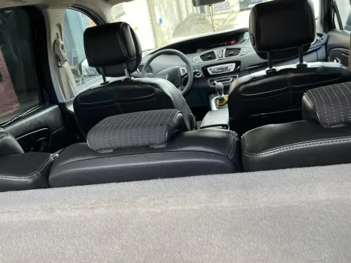 Renault Scenic 2013 Bosse