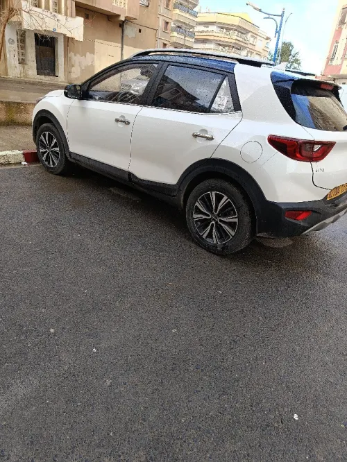 Kia KX1 2025 Luxury