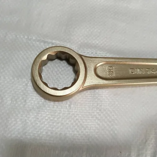 Clé à frappé en bronze antidéflagrant