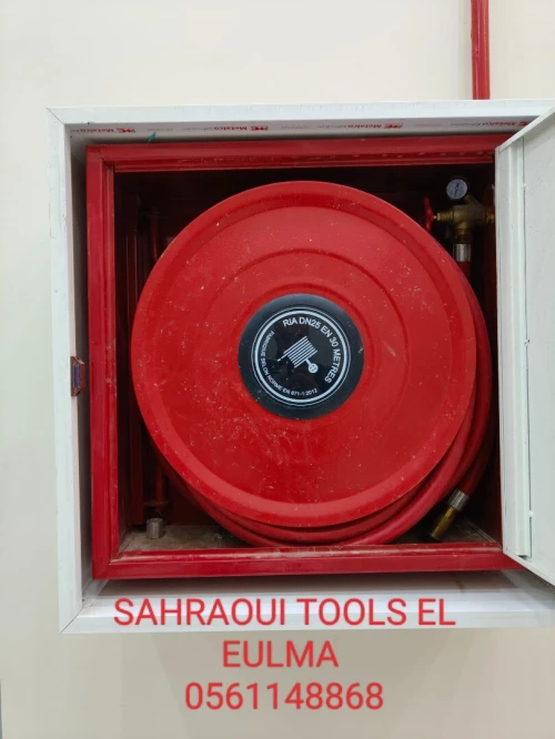 ROBINET D'INCENDIE ARME (RIA) avec ARMOIRE