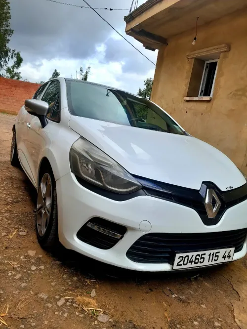Renault Clio 4 2015 GT Line +