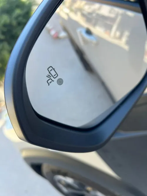Dacia Duster 2025 gold