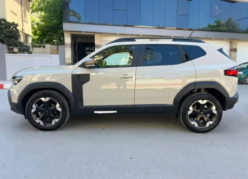 Dacia Duster 2025 gold